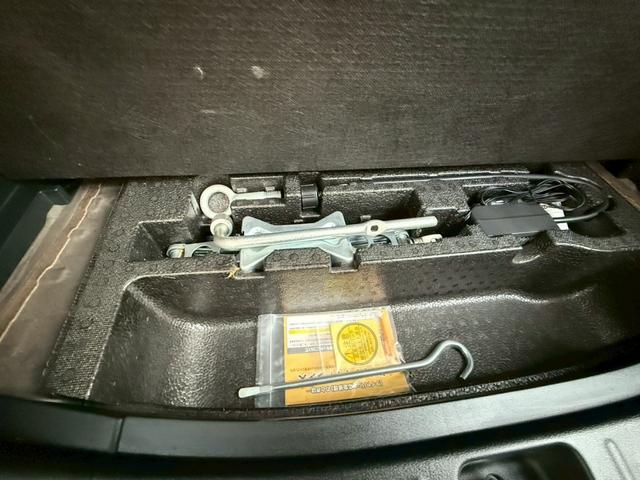 Ｎ－ＢＯＸカスタム Ｇ・Ｌパッケージ　１年保証　両側パワスラ　横滑り防止機能　１４インチアルミホイール　ＨＩＤヘッドライト　バックカメラ　テレビ　ナビ（73枚目）