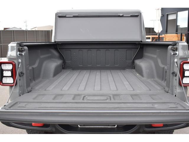 ジープ・グラディエーター ルビコン　ラフカントリーリフトアップ社外ホイール２０ＡＷ社外フロントバンパーノーマルパーツ純正ホイール有（18枚目）