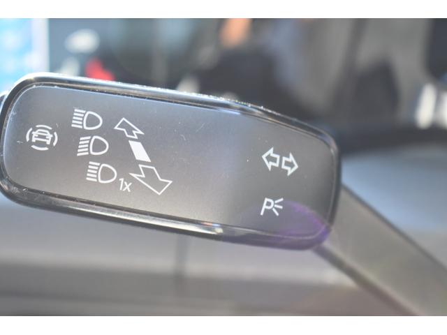 ゴルフＧＴＩ ベースグレード　ワンオーナーテクノロジーＰＫＧＤＣＣＰＫＧＤｉｓｃｏｖｅｒＰｒｏＰＫＧ１９ＡＷヘッドアップディスプレイレッドキャリパー（32枚目）