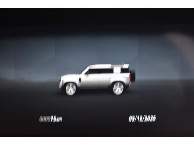 ディフェンダー １１０Ｘ－ダイナミックＳＥ　Ｐ３００　登録済未使用車エアサスペンションＥＸブラックＰＫＧパノラミックサンルーフ１２ウェイ電動シートヒーターコンソールクーラーボックス（48枚目）
