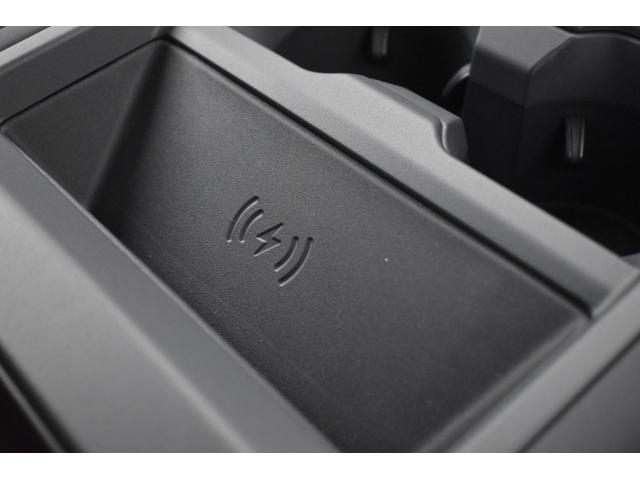 ディフェンダー １１０Ｘ－ダイナミックＳＥ　Ｐ３００　登録済未使用車エアサスペンションＥＸブラックＰＫＧパノラミックサンルーフ１２ウェイ電動シートヒーターコンソールクーラーボックス（66枚目）