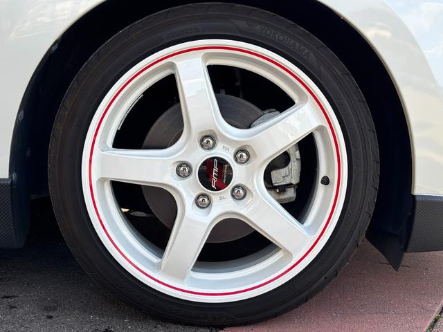 スイフトスポーツ ベースグレード 6MT HKSマフラー BLITZ車高調 BRIDEシート RMP17inAW BLITZエアクリ/タワーバー Panasonicナビ(DTV/Bluetooth) スマートキー ETC ワンオーナー(11枚目)