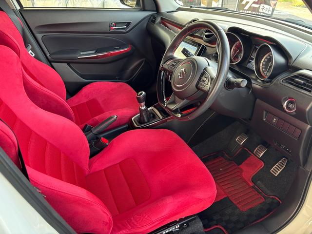 スイフトスポーツ ベースグレード 6MT HKSマフラー BLITZ車高調 BRIDEシート RMP17inAW BLITZエアクリ/タワーバー Panasonicナビ(DTV/Bluetooth) スマートキー ETC ワンオーナー(25枚目)