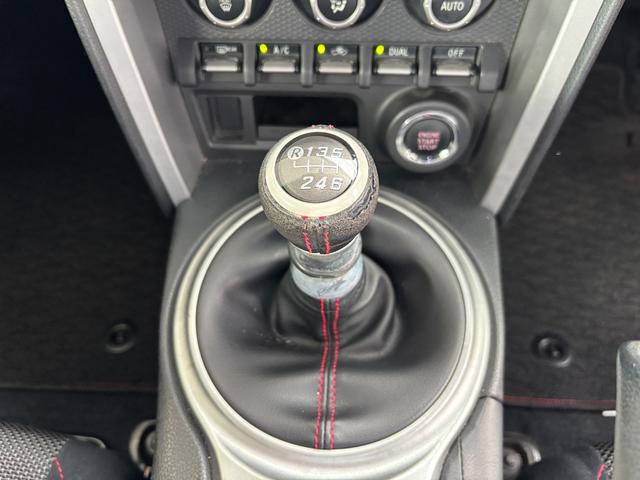 86 GT 6MT 純正ナビ(DTV/Bluetooth/バックカメラ) 純正17inAW 純正マフラー 純正サスペンション スマートキー フォグランプ 電格ミラー オートライト ETC(45枚目)