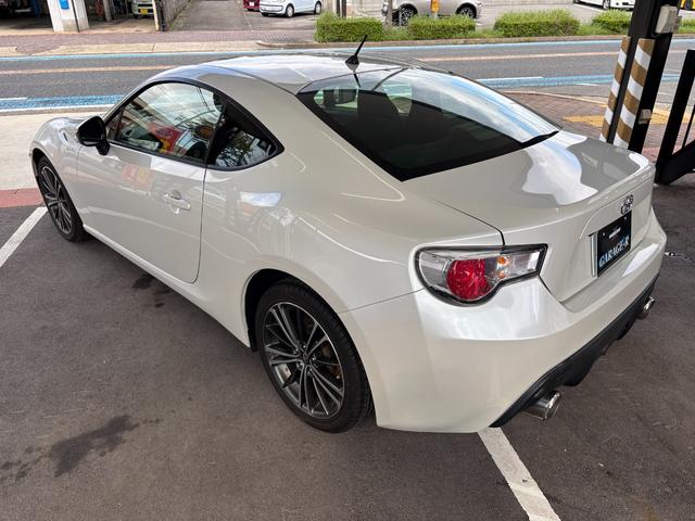 86 GT 6MT 純正ナビ(DTV/Bluetooth/バックカメラ) 純正17inAW 純正マフラー 純正サスペンション スマートキー フォグランプ 電格ミラー オートライト ETC(61枚目)