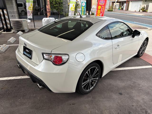 86 GT 6MT 純正ナビ(DTV/Bluetooth/バックカメラ) 純正17inAW 純正マフラー 純正サスペンション スマートキー フォグランプ 電格ミラー オートライト ETC(63枚目)