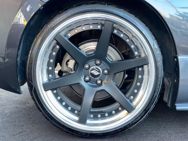 ８６ ＧＴリミテッド　ＴＯＭ’Ｓ　フロントバンパー社外サイドステップＴＲＵＳＴマフラー　ＷＯＲＫ　ＺＥＡＳＴ１９ｉｎＡＷＶａｌｅｎｔｉテール　ＢＬＩＴＺシフトノブ　純正ナビ（Ｂｌｕｅｔｏｏｔｈ／ＴＶ／バックカメラ）　ＥＴＣ（12枚目）