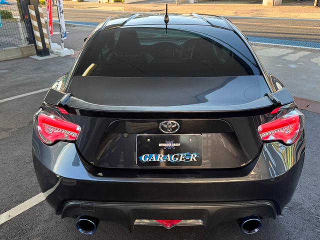 ８６ ＧＴリミテッド　ＴＯＭ’Ｓ　フロントバンパー社外サイドステップＴＲＵＳＴマフラー　ＷＯＲＫ　ＺＥＡＳＴ１９ｉｎＡＷＶａｌｅｎｔｉテール　ＢＬＩＴＺシフトノブ　純正ナビ（Ｂｌｕｅｔｏｏｔｈ／ＴＶ／バックカメラ）　ＥＴＣ（22枚目）