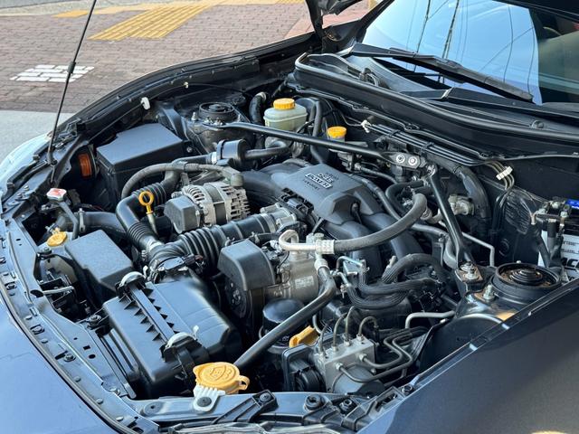 ８６ ＧＴリミテッド　ＴＯＭ’Ｓ　フロントバンパー社外サイドステップＴＲＵＳＴマフラー　ＷＯＲＫ　ＺＥＡＳＴ１９ｉｎＡＷＶａｌｅｎｔｉテール　ＢＬＩＴＺシフトノブ　純正ナビ（Ｂｌｕｅｔｏｏｔｈ／ＴＶ／バックカメラ）　ＥＴＣ（59枚目）