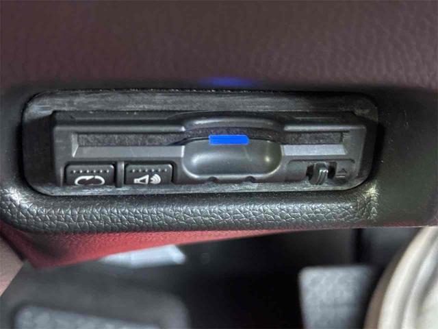 フィットハイブリッド Ｌパッケージ　ハイブリッド　ドライブレコーダー　ＥＴＣ　バックカメラ　ナビ　ＴＶ　オートクルーズコントロール　オートライト　ＬＥＤヘッドランプ　スマートキー　アイドリングストップ　電動格納ミラー　ＡＴ（9枚目）