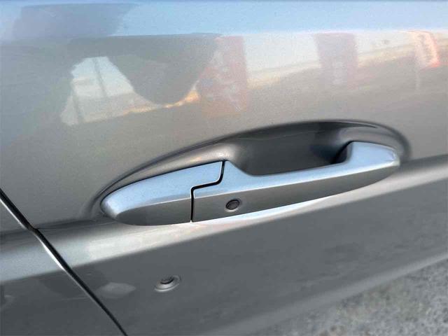 フィットハイブリッド Ｌパッケージ　ハイブリッド　ドライブレコーダー　ＥＴＣ　バックカメラ　ナビ　ＴＶ　オートクルーズコントロール　オートライト　ＬＥＤヘッドランプ　スマートキー　アイドリングストップ　電動格納ミラー　ＡＴ（74枚目）