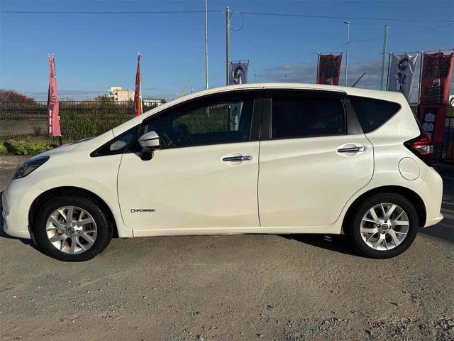 ノート ｅ－パワー　Ｘ　Ｖセレクション　ドライブレコーダー　ＥＴＣ　全周囲カメラ　ナビ　ＴＶ　クリアランスソナー　レーンアシスト　衝突被害軽減システム　アルミホイール　オートライト　ＬＥＤヘッドランプ　スマートキー　アイドリングストップ（15枚目）