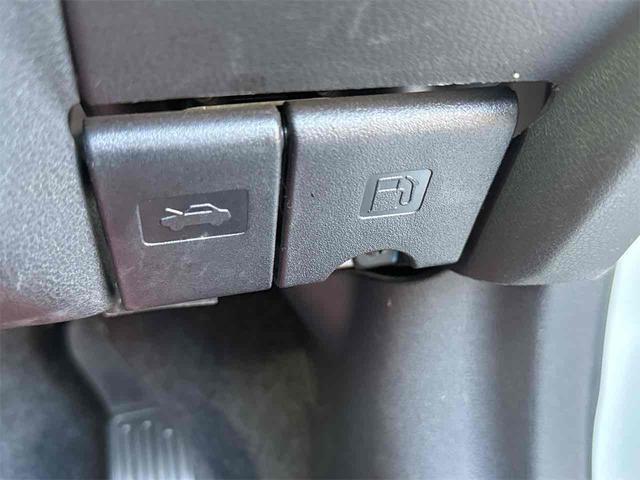 ノート ｅ－パワー　Ｘ　Ｖセレクション　ドライブレコーダー　ＥＴＣ　全周囲カメラ　ナビ　ＴＶ　クリアランスソナー　レーンアシスト　衝突被害軽減システム　アルミホイール　オートライト　ＬＥＤヘッドランプ　スマートキー　アイドリングストップ（46枚目）