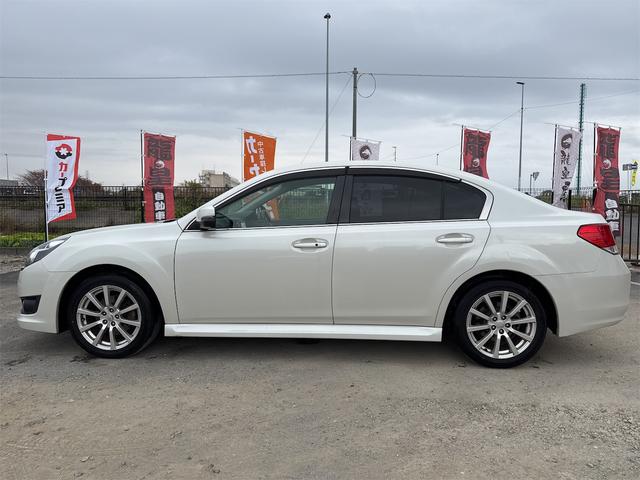 レガシィＢ４ ２．５ｉアイサイトＢスポーツ　４ＷＤ　ＥＴＣ　レーンアシスト　オートクルーズコントロール　衝突被害軽減システム　バックカメラ　ナビ　ＴＶ　アルミホイール　オートライト　ＣＶＴ　スマートキー　電動格納ミラー　盗難防止システム（17枚目）