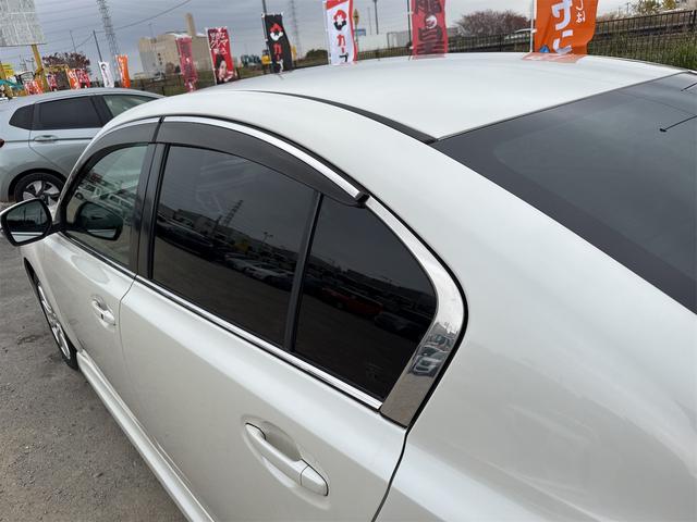 レガシィＢ４ ２．５ｉアイサイトＢスポーツ　４ＷＤ　ＥＴＣ　レーンアシスト　オートクルーズコントロール　衝突被害軽減システム　バックカメラ　ナビ　ＴＶ　アルミホイール　オートライト　ＣＶＴ　スマートキー　電動格納ミラー　盗難防止システム（34枚目）