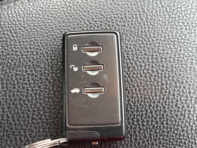 レガシィＢ４ ２．５ｉアイサイトＢスポーツ　４ＷＤ　ＥＴＣ　レーンアシスト　オートクルーズコントロール　衝突被害軽減システム　バックカメラ　ナビ　ＴＶ　アルミホイール　オートライト　ＣＶＴ　スマートキー　電動格納ミラー　盗難防止システム（71枚目）