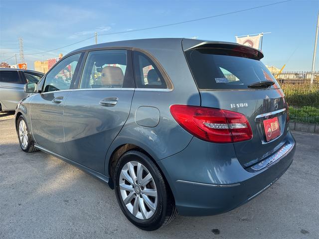 ご覧頂きまして誠に有難うございます！！是非ご来店して頂き、実際にご覧になって頂ければと思います。お客様からのご連絡をスタッフ一同、心よりお待ちしております