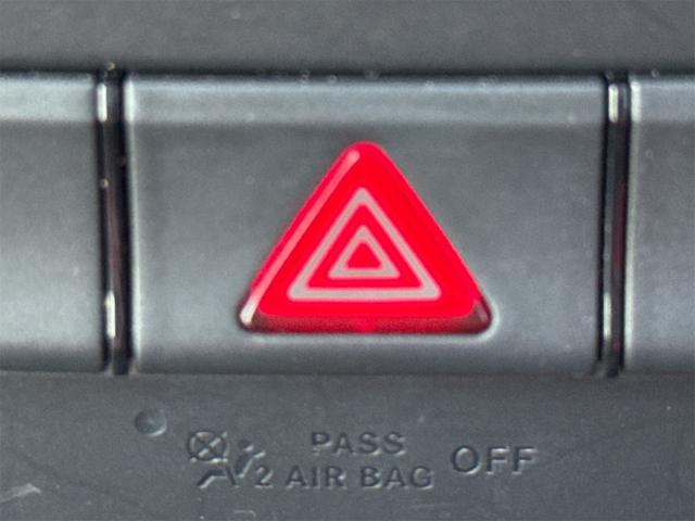 ご覧頂きまして誠に有難うございます！！是非ご来店して頂き、実際にご覧になって頂ければと思います。お客様からのご連絡をスタッフ一同、心よりお待ちしております