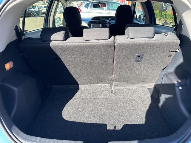 アクア Ｓ　ＥＴＣ　ナビ　ＴＶ　クリアランスソナー　オートライト　スマートキー　電動格納ミラー　ＣＶＴ　衝突安全ボディ　ＡＢＳ　ＥＳＣ　エアコン　パワーステアリング　パワーウィンドウ（18枚目）