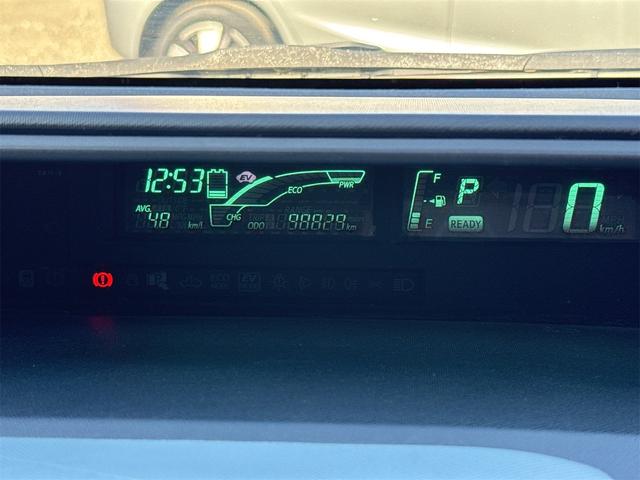 アクア Ｓ　ＥＴＣ　ナビ　ＴＶ　クリアランスソナー　オートライト　スマートキー　電動格納ミラー　ＣＶＴ　衝突安全ボディ　ＡＢＳ　ＥＳＣ　エアコン　パワーステアリング　パワーウィンドウ（22枚目）