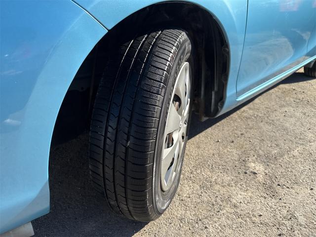 アクア Ｓ　ＥＴＣ　ナビ　ＴＶ　クリアランスソナー　オートライト　スマートキー　電動格納ミラー　ＣＶＴ　衝突安全ボディ　ＡＢＳ　ＥＳＣ　エアコン　パワーステアリング　パワーウィンドウ（27枚目）