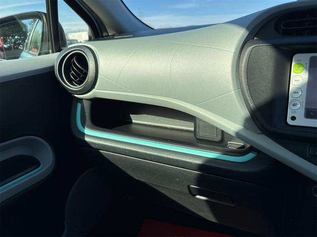 アクア Ｓ　ＥＴＣ　ナビ　ＴＶ　クリアランスソナー　オートライト　スマートキー　電動格納ミラー　ＣＶＴ　衝突安全ボディ　ＡＢＳ　ＥＳＣ　エアコン　パワーステアリング　パワーウィンドウ（39枚目）