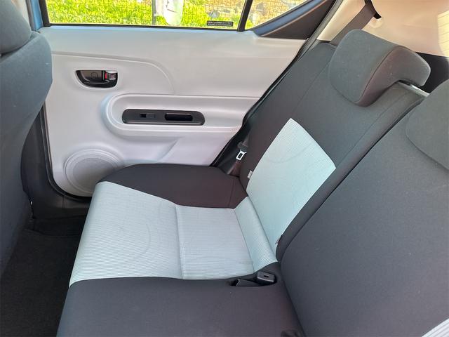 アクア Ｓ　ＥＴＣ　ナビ　ＴＶ　クリアランスソナー　オートライト　スマートキー　電動格納ミラー　ＣＶＴ　衝突安全ボディ　ＡＢＳ　ＥＳＣ　エアコン　パワーステアリング　パワーウィンドウ（41枚目）