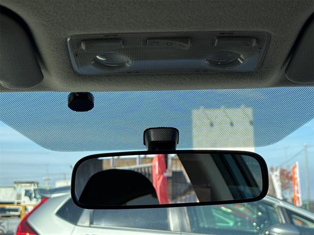 アクア Ｓ　ＥＴＣ　ナビ　ＴＶ　クリアランスソナー　オートライト　スマートキー　電動格納ミラー　ＣＶＴ　衝突安全ボディ　ＡＢＳ　ＥＳＣ　エアコン　パワーステアリング　パワーウィンドウ（49枚目）