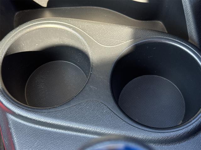 アクア Ｓ　ＥＴＣ　ナビ　ＴＶ　クリアランスソナー　オートライト　スマートキー　電動格納ミラー　ＣＶＴ　衝突安全ボディ　ＡＢＳ　ＥＳＣ　エアコン　パワーステアリング　パワーウィンドウ（50枚目）