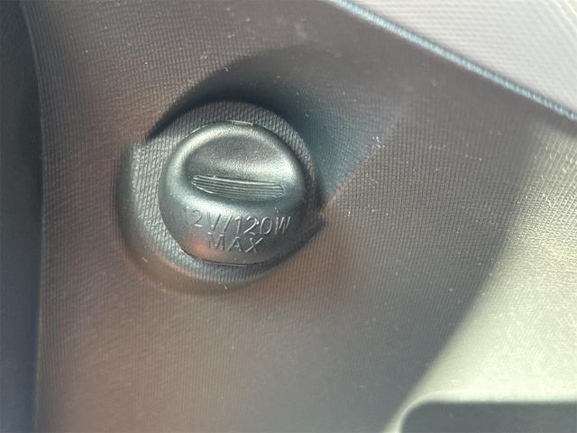 アクア Ｓ　ＥＴＣ　ナビ　ＴＶ　クリアランスソナー　オートライト　スマートキー　電動格納ミラー　ＣＶＴ　衝突安全ボディ　ＡＢＳ　ＥＳＣ　エアコン　パワーステアリング　パワーウィンドウ（56枚目）