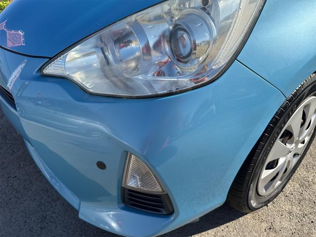 アクア Ｓ　ＥＴＣ　ナビ　ＴＶ　クリアランスソナー　オートライト　スマートキー　電動格納ミラー　ＣＶＴ　衝突安全ボディ　ＡＢＳ　ＥＳＣ　エアコン　パワーステアリング　パワーウィンドウ（60枚目）