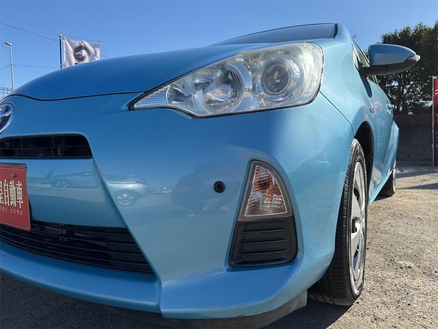 アクア Ｓ　ＥＴＣ　ナビ　ＴＶ　クリアランスソナー　オートライト　スマートキー　電動格納ミラー　ＣＶＴ　衝突安全ボディ　ＡＢＳ　ＥＳＣ　エアコン　パワーステアリング　パワーウィンドウ（63枚目）