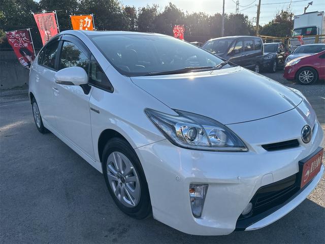 プリウス Ｇ　ＪＢＬプレミアムサウンドシステム　ＥＴＣ　アダプティブクルーズコントロール　パークアシスト　バックカメラ　ナビ　ＴＶ　アルミホイール　オートライト　ＨＩＤ　スマートキー　電動格納ミラー　　パワーシート（13枚目）