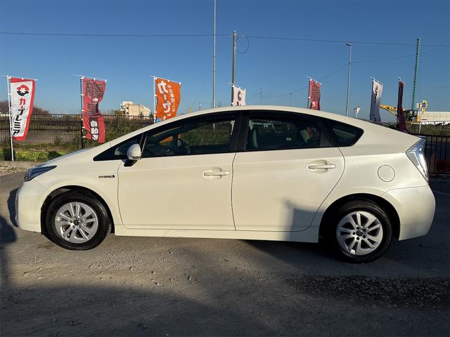 プリウス Ｇ　ＪＢＬプレミアムサウンドシステム　ＥＴＣ　アダプティブクルーズコントロール　パークアシスト　バックカメラ　ナビ　ＴＶ　アルミホイール　オートライト　ＨＩＤ　スマートキー　電動格納ミラー　　パワーシート（21枚目）