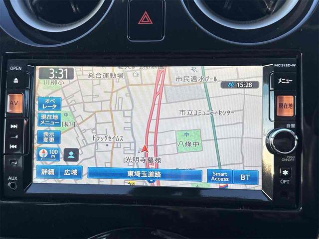 ノート メダリスト　ＥＴＣ　全周囲カメラ　ナビ　ＴＶ　アルミホイール　オートライト　スマートキー　アイドリングストップ　電動格納ミラー　ＣＶＴ　盗難防止システム　衝突安全ボディ　ＡＢＳ　ミュージックプレイヤー接続可（4枚目）