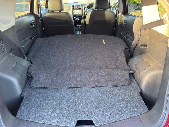 ノート メダリスト　ＥＴＣ　全周囲カメラ　ナビ　ＴＶ　アルミホイール　オートライト　スマートキー　アイドリングストップ　電動格納ミラー　ＣＶＴ　盗難防止システム　衝突安全ボディ　ＡＢＳ　ミュージックプレイヤー接続可（19枚目）