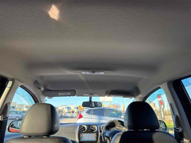 ノート メダリスト　ＥＴＣ　全周囲カメラ　ナビ　ＴＶ　アルミホイール　オートライト　スマートキー　アイドリングストップ　電動格納ミラー　ＣＶＴ　盗難防止システム　衝突安全ボディ　ＡＢＳ　ミュージックプレイヤー接続可（25枚目）