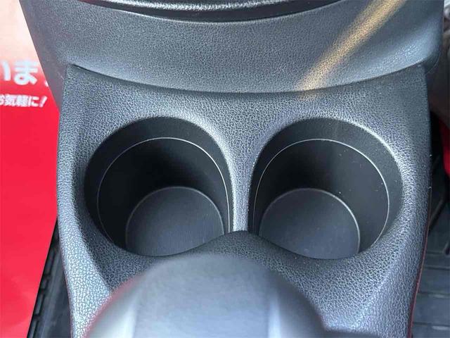 ノート メダリスト　ＥＴＣ　全周囲カメラ　ナビ　ＴＶ　アルミホイール　オートライト　スマートキー　アイドリングストップ　電動格納ミラー　ＣＶＴ　盗難防止システム　衝突安全ボディ　ＡＢＳ　ミュージックプレイヤー接続可（48枚目）