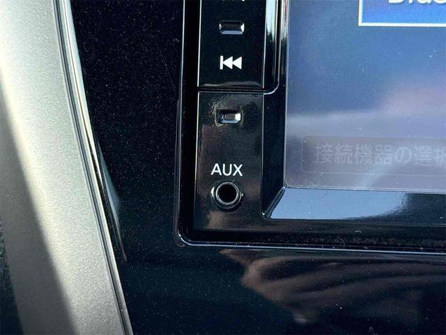 ノート メダリスト　ＥＴＣ　全周囲カメラ　ナビ　ＴＶ　アルミホイール　オートライト　スマートキー　アイドリングストップ　電動格納ミラー　ＣＶＴ　盗難防止システム　衝突安全ボディ　ＡＢＳ　ミュージックプレイヤー接続可（52枚目）