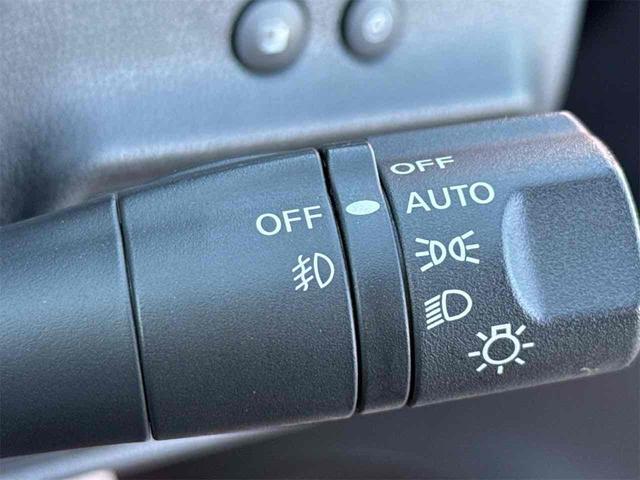 ノート メダリスト　ＥＴＣ　全周囲カメラ　ナビ　ＴＶ　アルミホイール　オートライト　スマートキー　アイドリングストップ　電動格納ミラー　ＣＶＴ　盗難防止システム　衝突安全ボディ　ＡＢＳ　ミュージックプレイヤー接続可（59枚目）