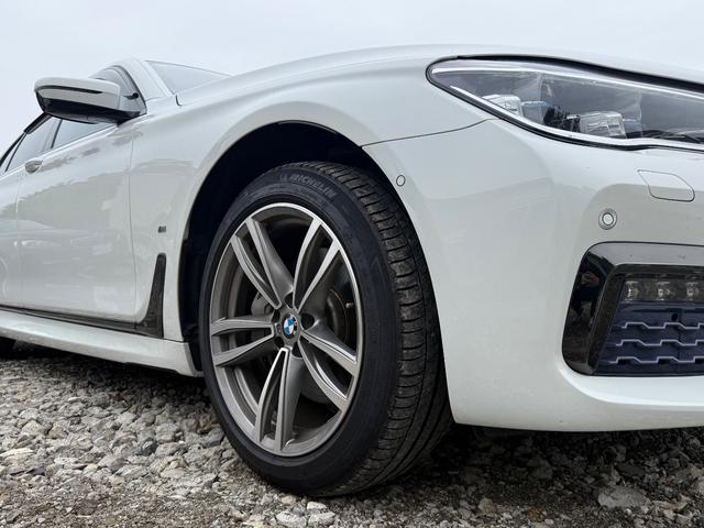 7シリーズ 740eアイパフォーマンス Mスポーツ ハイブリッド サンルーフ レザーシート ヒートシーター Bluetoothオーディオ クルーズコントローラー ETC パワーシート(9枚目)