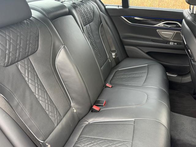 7シリーズ 740eアイパフォーマンス Mスポーツ ハイブリッド サンルーフ レザーシート ヒートシーター Bluetoothオーディオ クルーズコントローラー ETC パワーシート(16枚目)