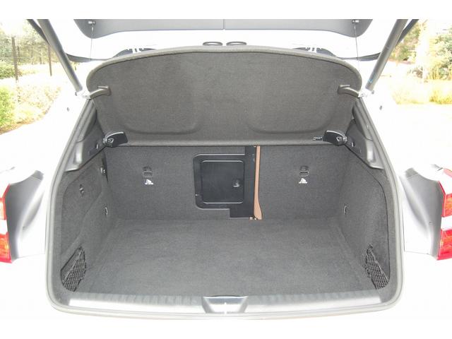 ＧＬＡクラス ＧＬＡ２５０　４マチック　純正ナビ／ＴＶ／ＥＴＣ／ハーフレザーシート／サンルーフ／Ｂカメ／電動シート／シートヒーター／前後ドラレコ／パワーバックドア／障害物センサー（28枚目）