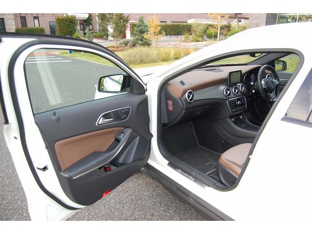 ＧＬＡクラス ＧＬＡ２５０　４マチック　純正ナビ／ＴＶ／ＥＴＣ／ハーフレザーシート／サンルーフ／Ｂカメ／電動シート／シートヒーター／前後ドラレコ／パワーバックドア／障害物センサー（40枚目）