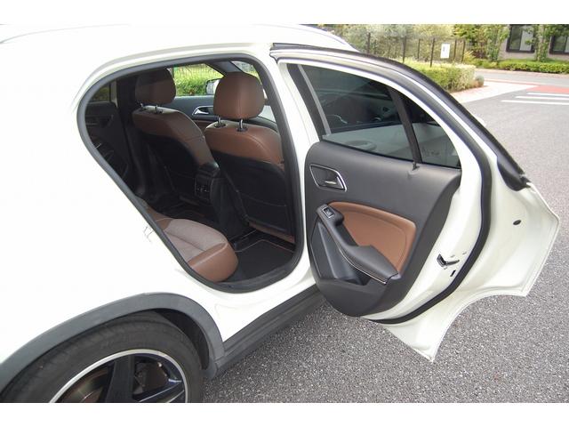 ＧＬＡクラス ＧＬＡ２５０　４マチック　純正ナビ／ＴＶ／ＥＴＣ／ハーフレザーシート／サンルーフ／Ｂカメ／電動シート／シートヒーター／前後ドラレコ／パワーバックドア／障害物センサー（44枚目）
