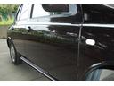 ご納車前に室内クリーニングを行います。スチーム洗浄機を使って室内の汚れを落としたり必要に応じて専用の液剤を使い艶出しをしたりと丁寧なクリーニングを心がけております。