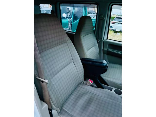 エブリイ 　★車検２年★パワーウィンドウ★★リモコンキー★★ＥＴＣ★　★バックカメラ★★ドライブレコーダー★★スモークガラス★★タイヤ４本バリ山★（13枚目）