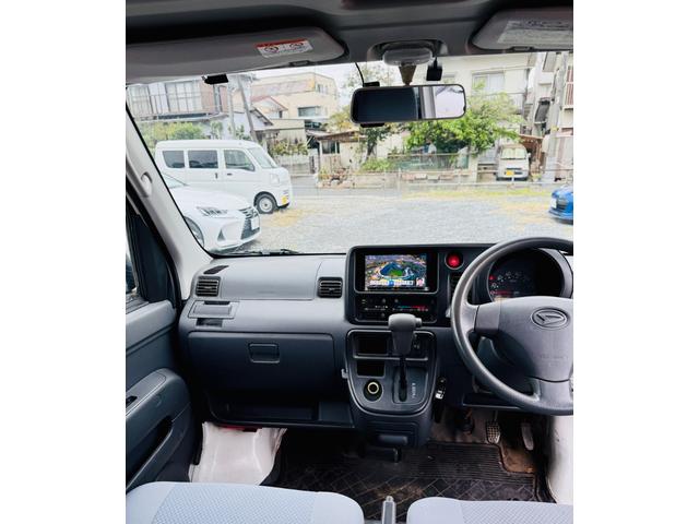 ハイゼットカーゴ 　★車検２年★パワーウィンドウ★　★リモコンキー★★ＥＴＣ★★カーナビ★　★ワンセグテレビ★★バックカメラ★★ドラレコ★★スモークガラス★★タイヤ４本バリ山★（6枚目）