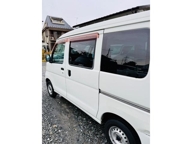 ハイゼットカーゴ  ★車検付★リモコンキー★★ETC★★ドラレコ★★バックカメラ★★スモークガラス★★タイヤ4本バリ山★(10枚目)