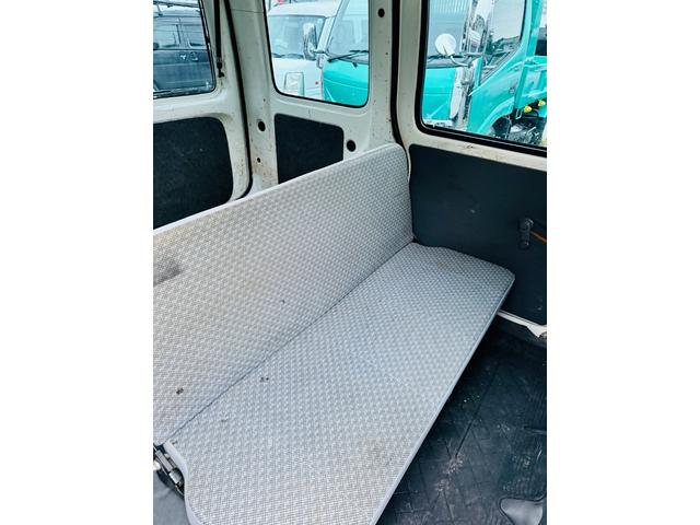 ハイゼットカーゴ  ★車検付★リモコンキー★★ETC★★ドラレコ★★バックカメラ★★スモークガラス★★タイヤ4本バリ山★(12枚目)